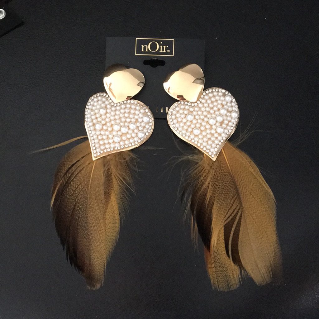 New Noir 2 Tier Hearts And Feathers Earrings 30$